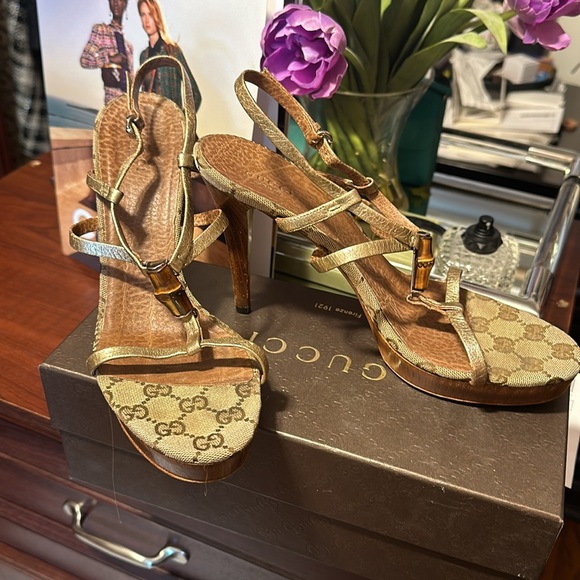 Gucci sandals sz 39.5 - Picture 7 of 9